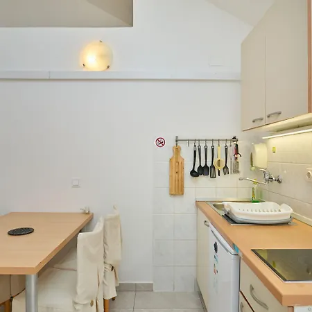Hansal Apartment