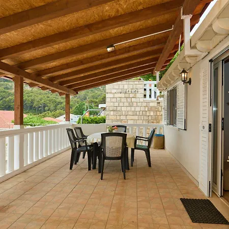 Hansal Apartment