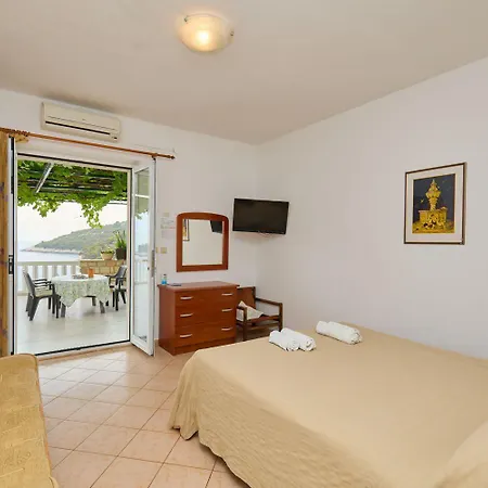 Hansal Apartment