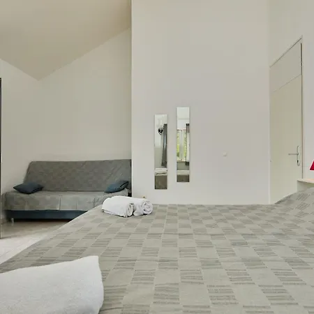 Apartment Hansal Saplunara