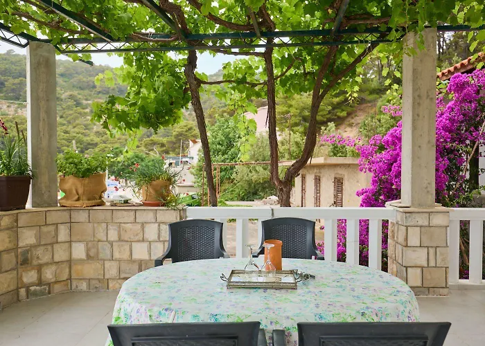 Hansal Apartmán Saplunara