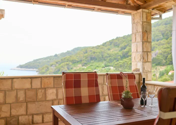 Hansal Apartmán Saplunara