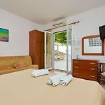 Apartments Jany *
