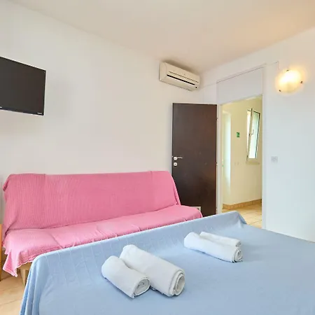 Apartment Hansal *