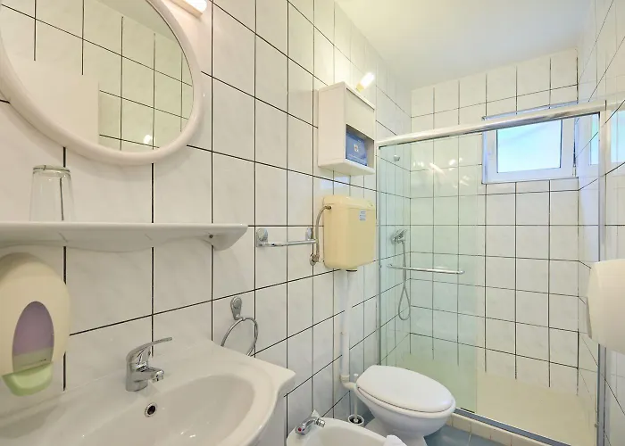 公寓 Apartments Jany 萨普伦纳拉