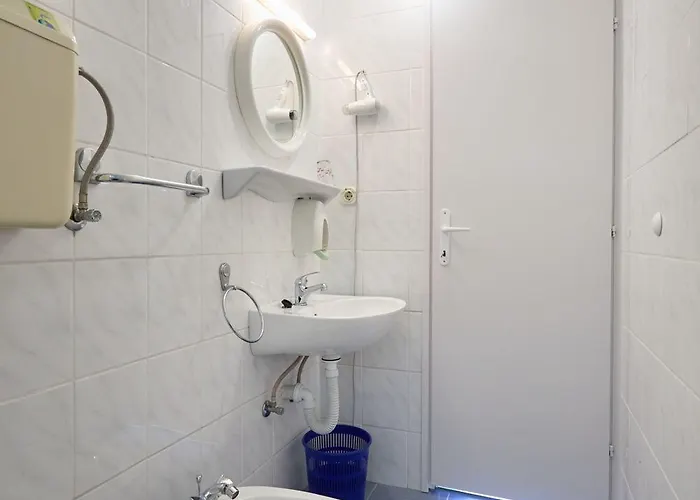 Apartments Jany 萨普伦纳拉