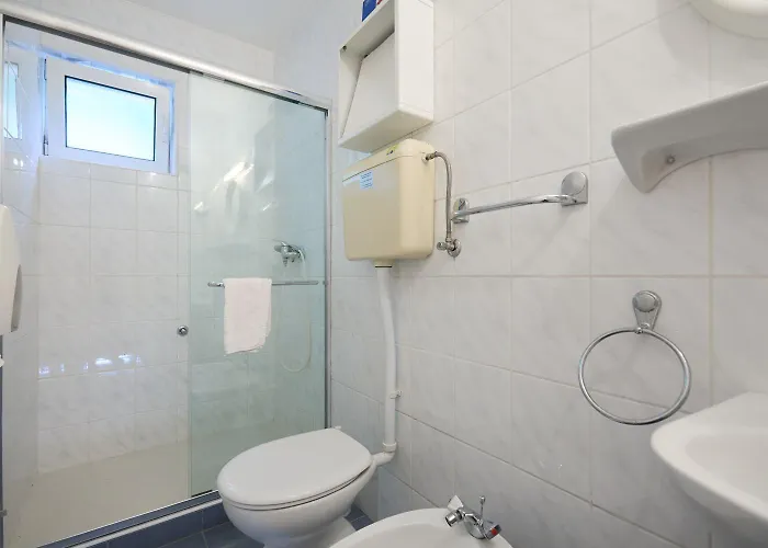 Apartments Jany * 萨普伦纳拉