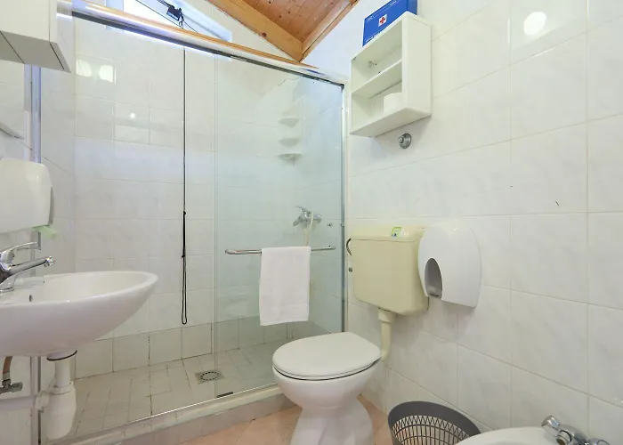 Apartments Jany * 萨普伦纳拉
