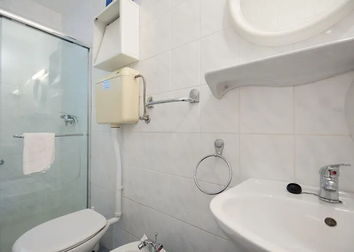 公寓 Apartments Jany 萨普伦纳拉